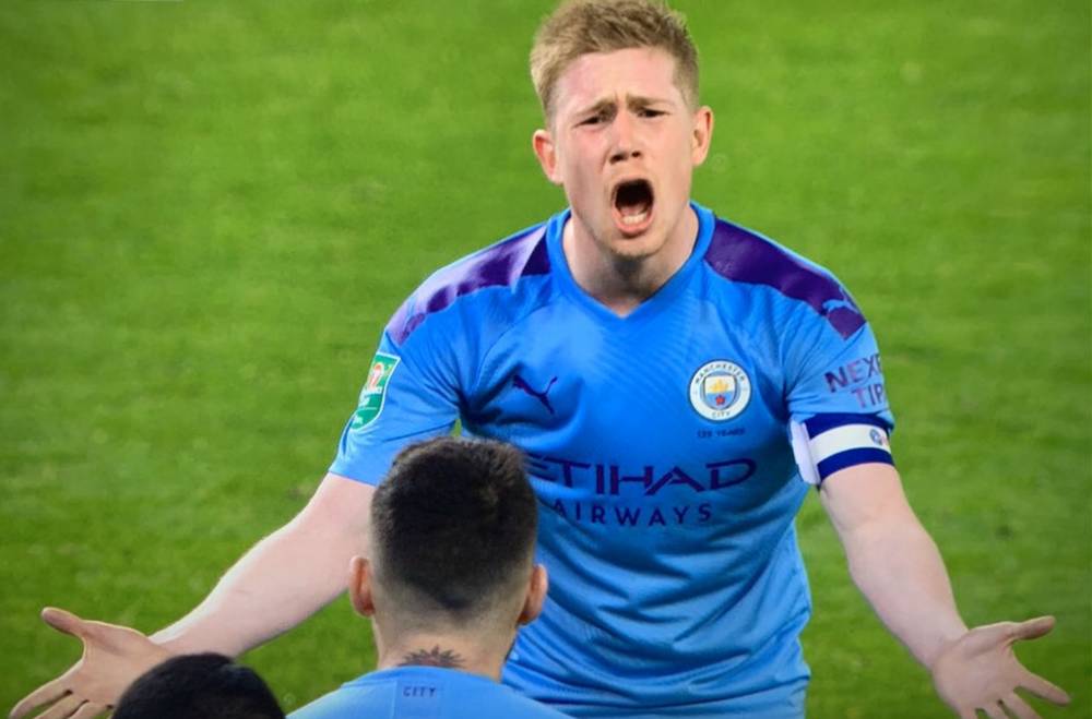 重创！皇马悍将伤缺两月 巴尔韦德或被迫改踢右后卫（噩耗！皇马大将伤停两个月 巴尔韦德或客串右后卫）