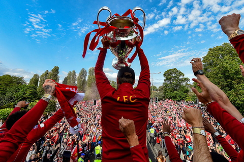 队内得分最高！沃克半场12中5，独得15分3篮板1助攻（半场队内得分王！沃克12投5中砍下15分3篮板1助攻）