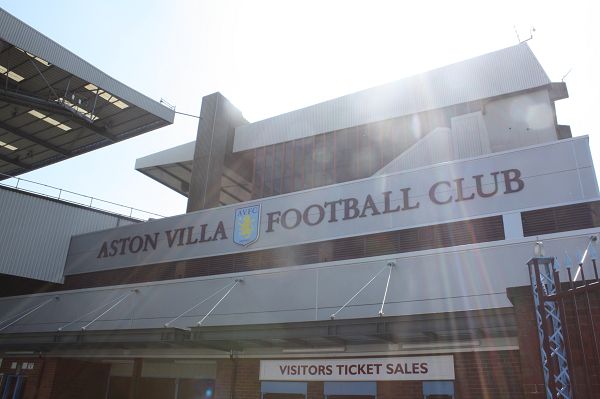 2025／26赛季英超：半个赛季过去了，今夏从德甲转战英超的三位高中锋谁表现最好（英超2025／26半程观察：今夏自德甲来投的三位高中锋谁最抢眼）