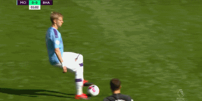 梅西的冠军总数比同期世界上任何俱乐部的冠军总数都要更多！（同期内，梅西夺冠次数多于全球任何一家俱乐部）