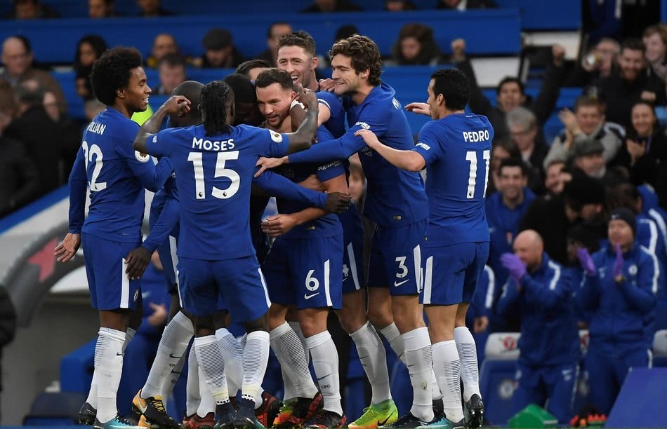 如此巴萨，怎能不爱？亚马尔助攻梅开二度，莱万攻入首球（怎能不爱这支巴萨？亚马尔两次助攻，莱万收获首球）