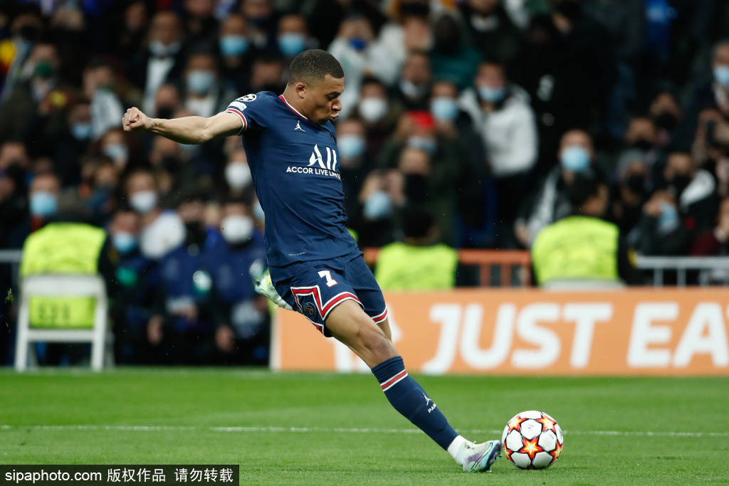 意媒：罗马也在关注维罗纳前锋焦瓦内，加斯佩里尼对他很欣赏（意媒：罗马也盯上维罗纳前锋焦瓦内，加斯佩里尼青睐有加）