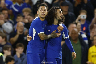 萨拉赫全场数据：出场44分钟2射0正，送出4次关键传球（萨拉赫本场表现：出战44分钟，2次射门0射正，贡献4次关键传球）