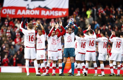 篮球湖人官方更新球员合同细节（湖人官方披露球员合同最新细节）