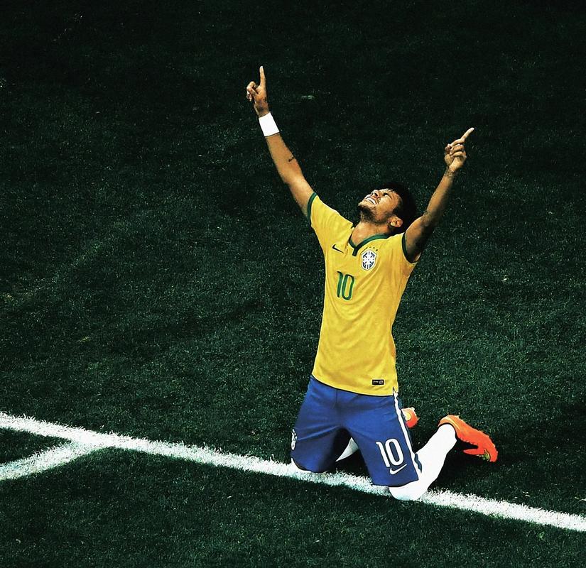 波媒：佛罗伦萨有意斯佩齐亚的波兰国脚维希涅夫斯基