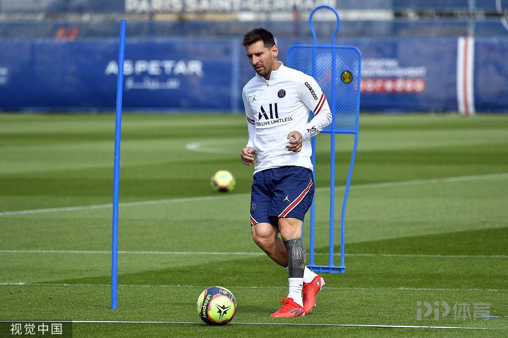 恰20本赛季意甲4次远射破门，五大联赛与姆巴佩并列第一（恰尔汗奥卢本季意甲已轰入4记远射，与姆巴佩并列五大联赛第一）