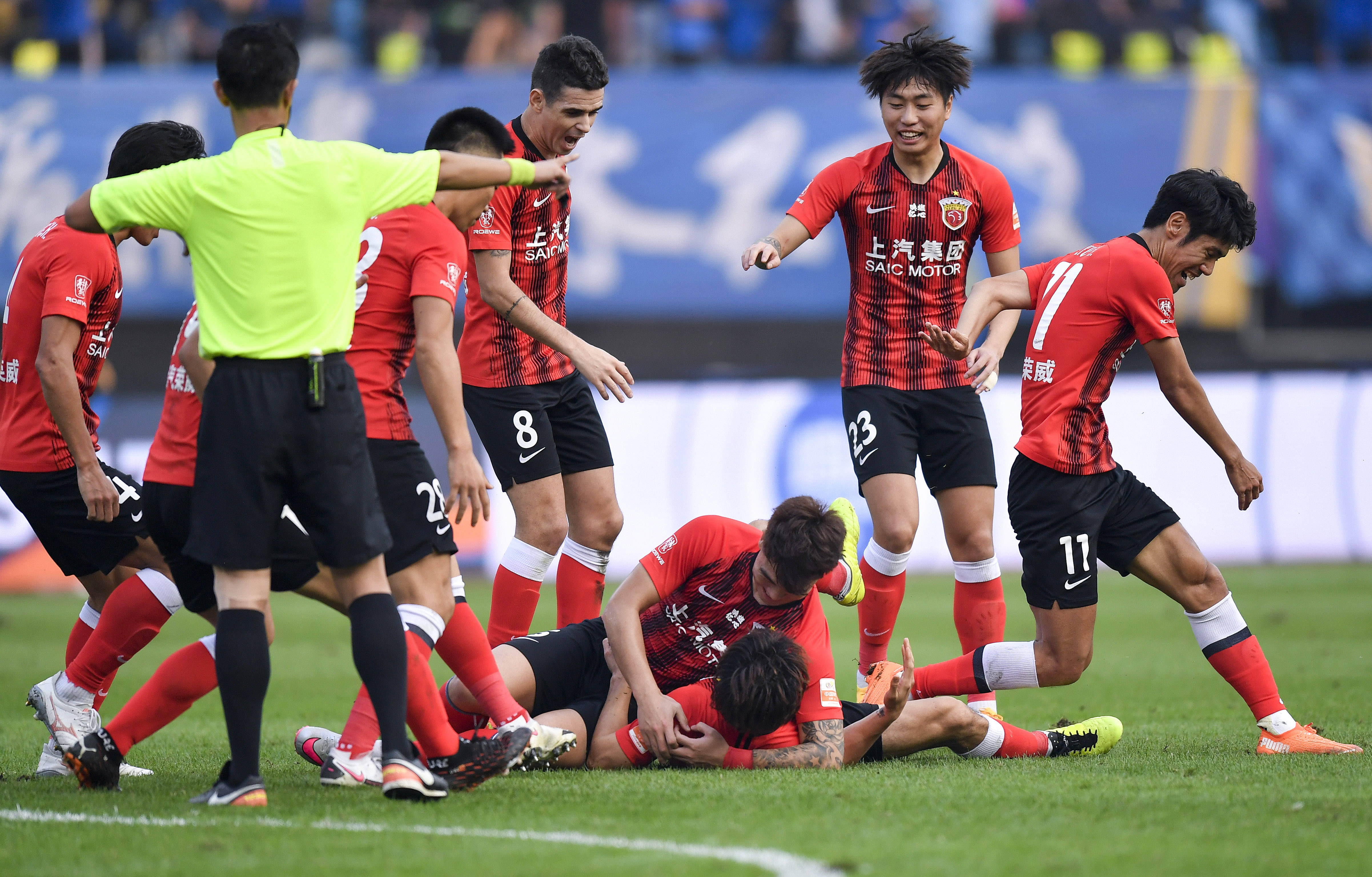 亞歷山大 亞歷山大