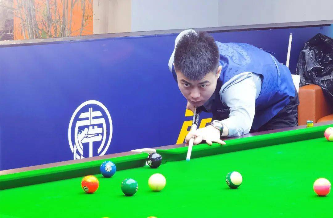 泛的人群参 泛的人群参